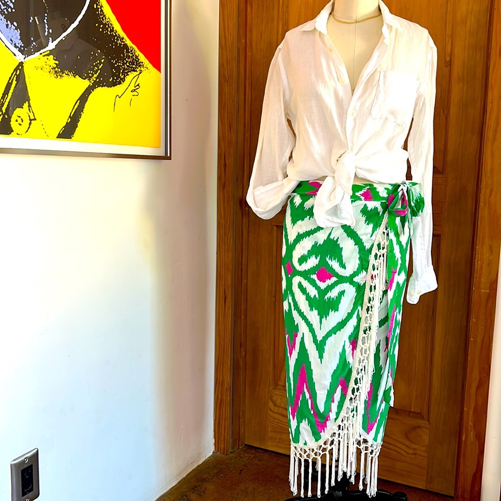 SKIRT FRINGE Wrap skirt New Tag. Free size medium. EUROPE